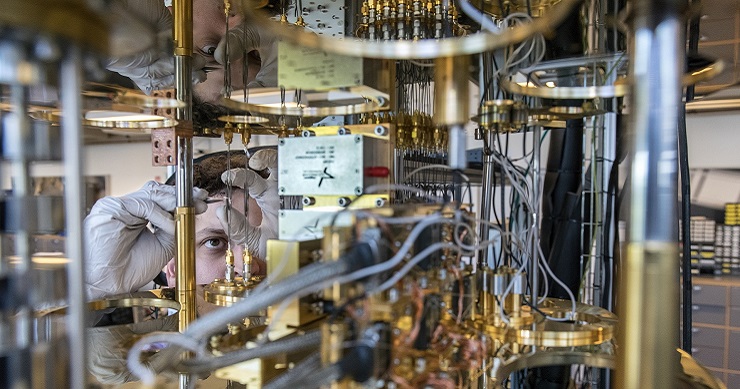 Synopsis: Far Fewer Qubits Required for “Quantum Memory” Quantum Computers